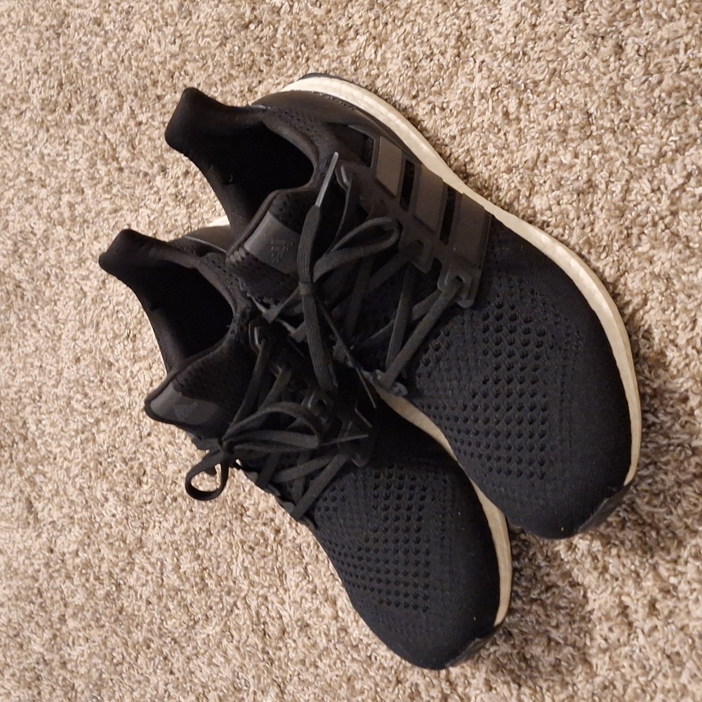 Adidas Ultraboost Black/White